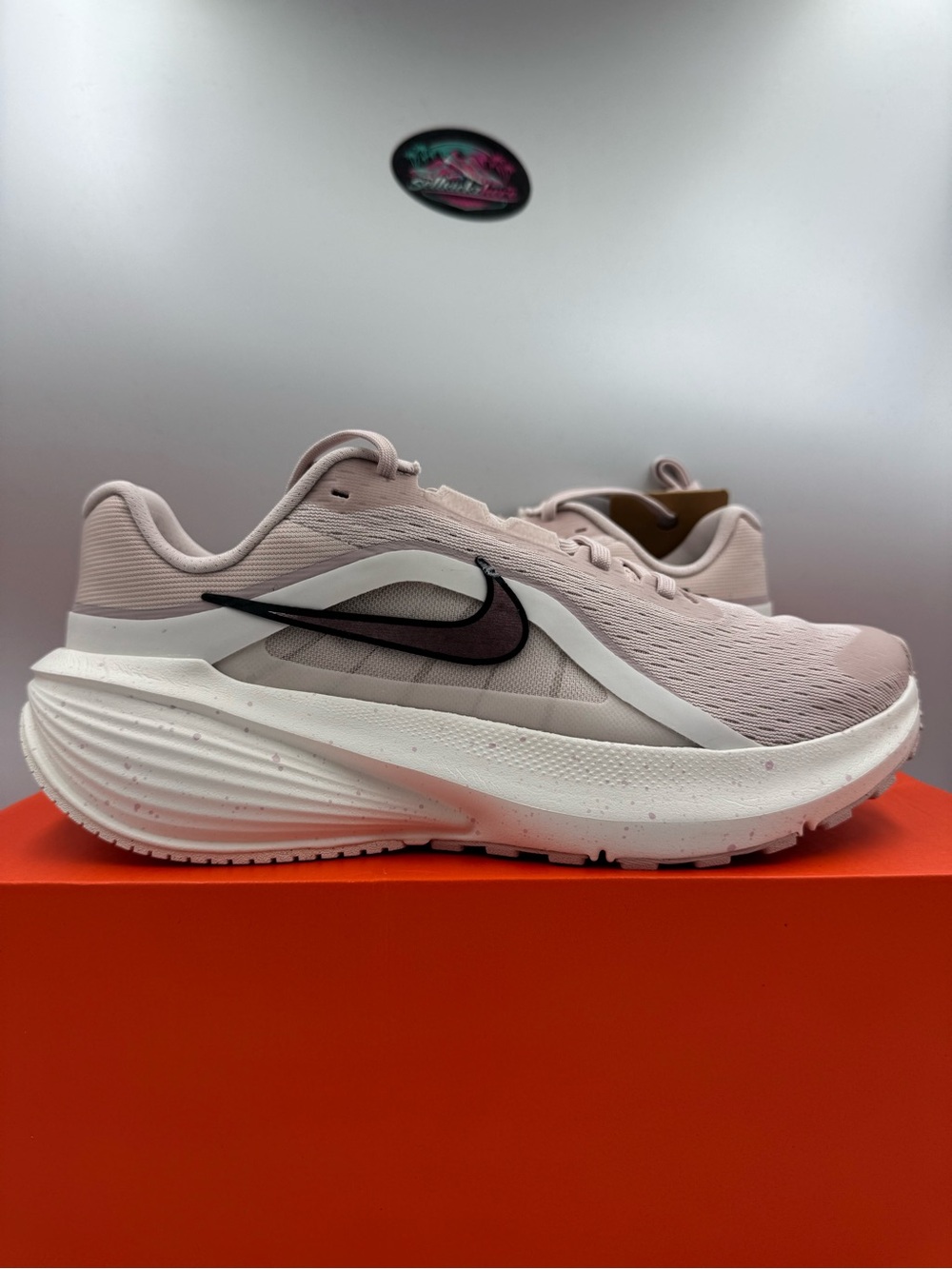 Nike Downshifter 14 SE Silt Red Particle Rose BRAND NEW Size 10 Women